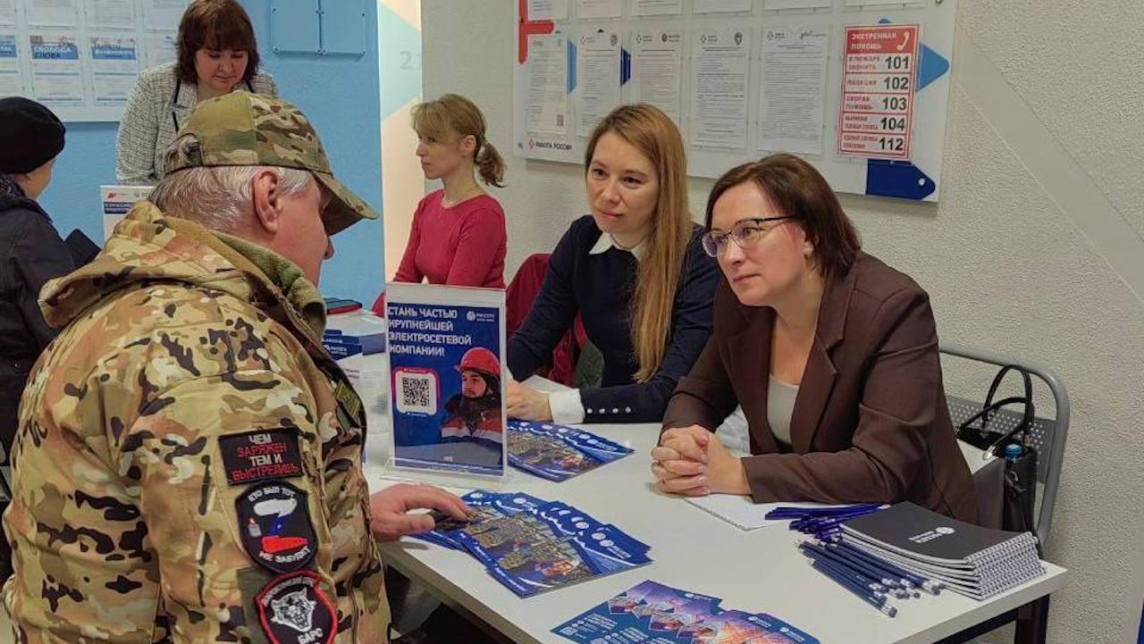 Участникам СВО в Мурманской области помогут найти работу и получить новую профессию